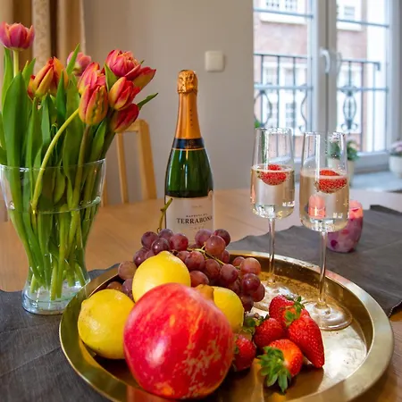 Maya's Flats & - Staromiejski * Gdansk