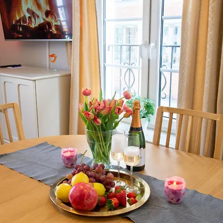 Maya's Flats & - Staromiejski Apartamento *