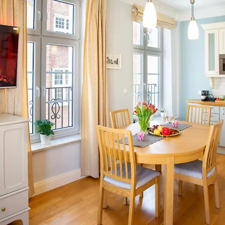 Maya's Flats & - Staromiejski