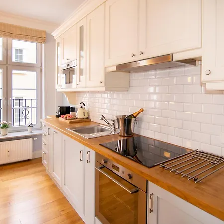 Maya's Flats & - Staromiejski Apartman *