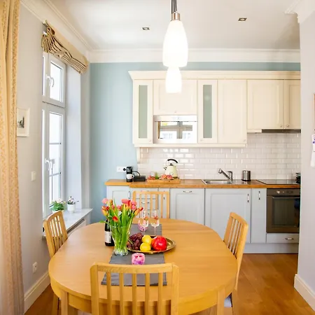 Maya's Flats & - Staromiejski *